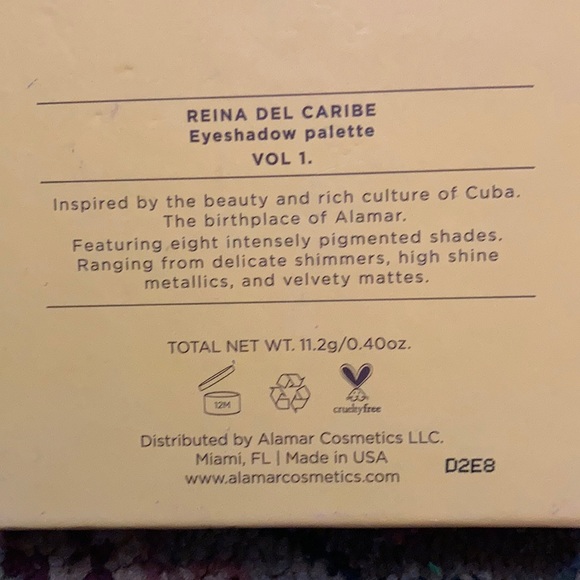 Alamar Eyeshadow Palette - Picture 4 of 4